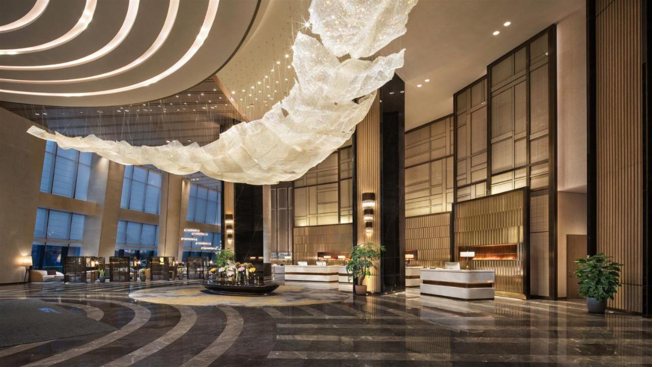 ホテル Crowne Plaza Xiangxi 鳳凰県 エクステリア 写真