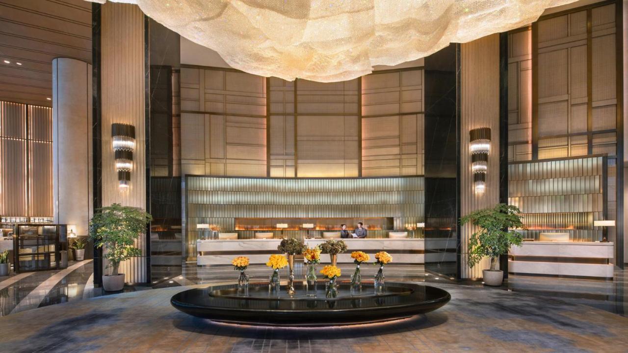 ホテル Crowne Plaza Xiangxi 鳳凰県 エクステリア 写真