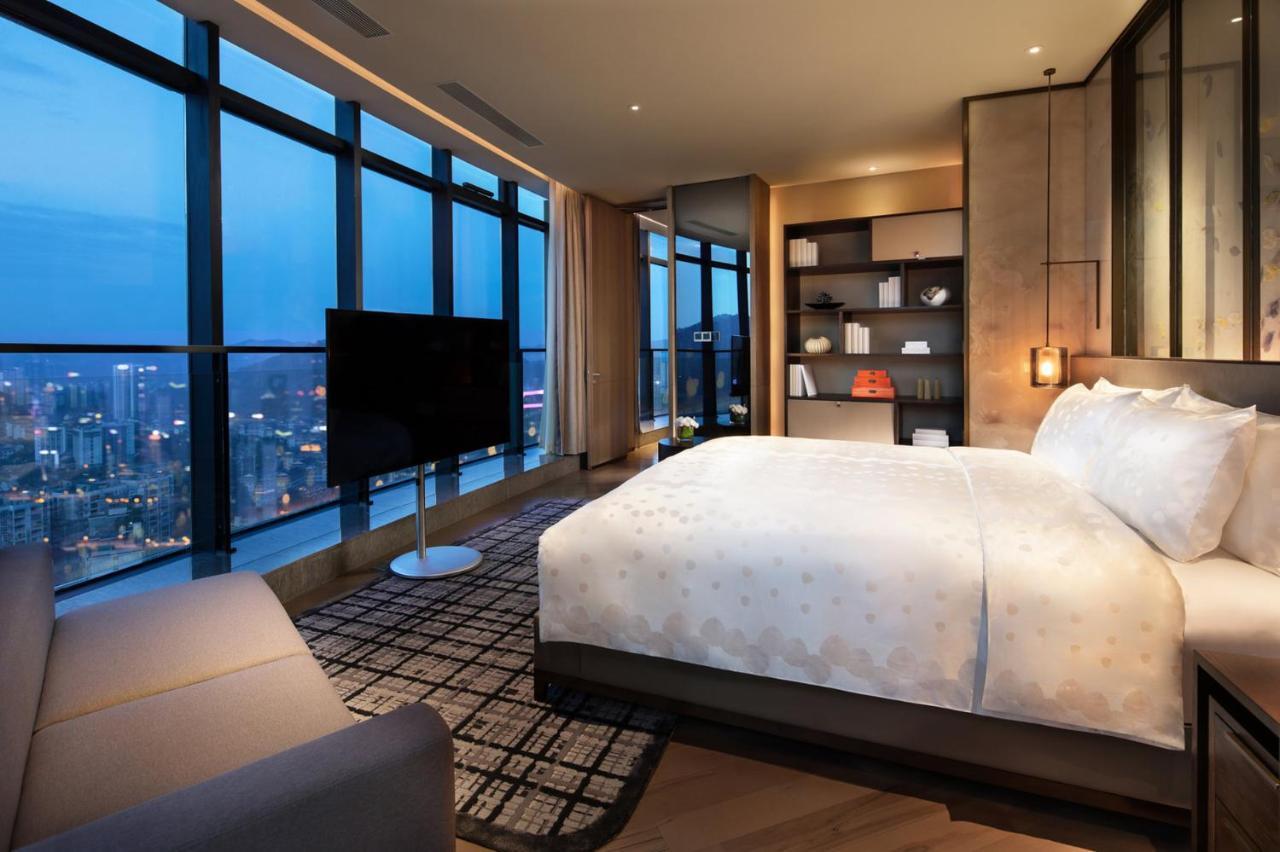 ホテル Crowne Plaza Xiangxi 鳳凰県 エクステリア 写真
